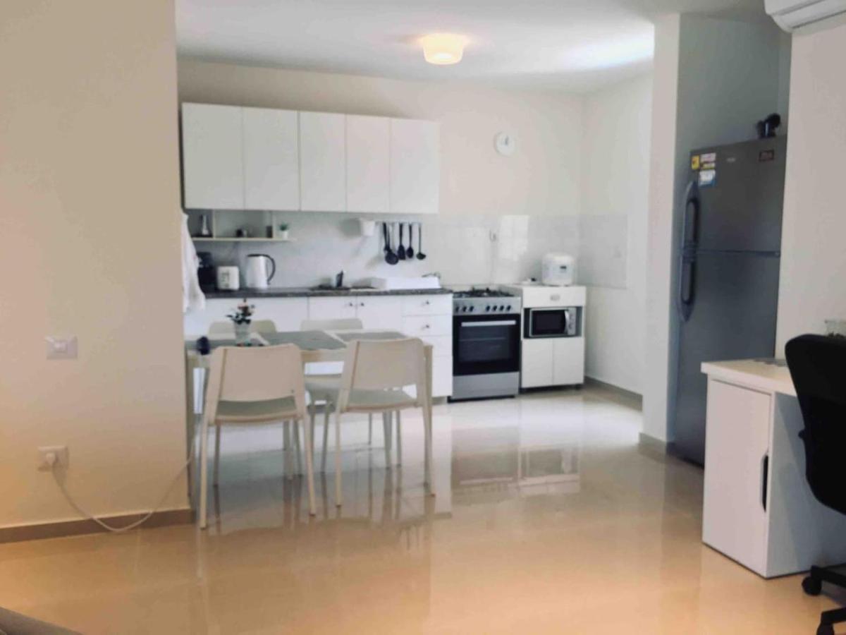 2 Bdr Nitza Appartment With Balkony Netanya Dış mekan fotoğraf