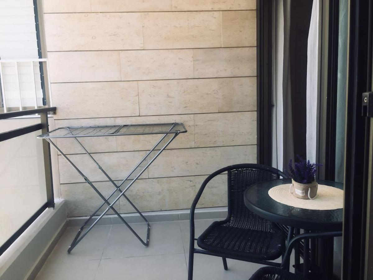 2 Bdr Nitza Appartment With Balkony Netanya Dış mekan fotoğraf
