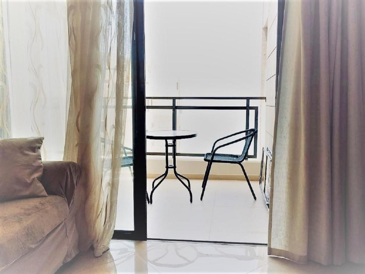 2 Bdr Nitza Appartment With Balkony Netanya Dış mekan fotoğraf